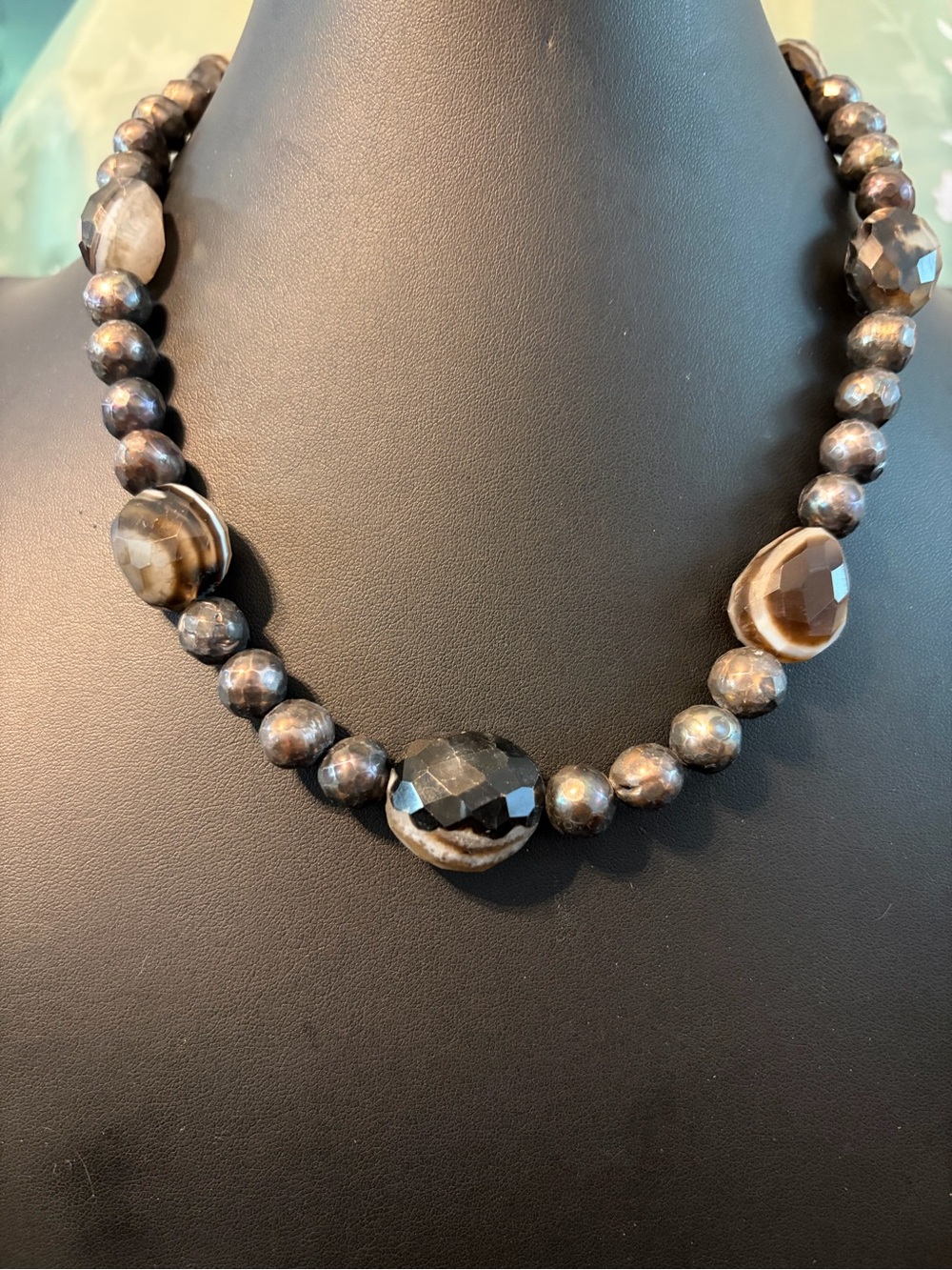 Women’s Brown & Black Faceted Agate Beaded Necklace